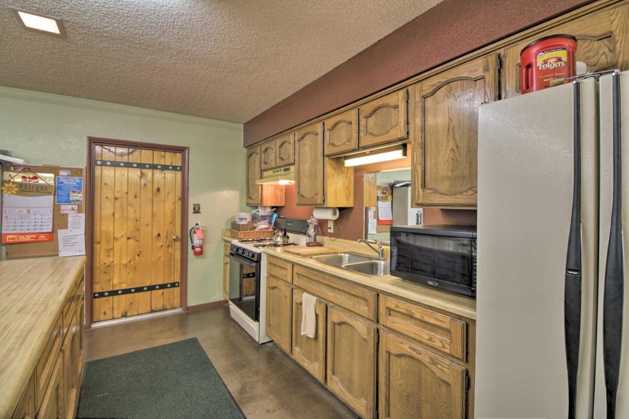 Show Low Home With Deck And Grill - 13 Mi To Hon-Dah! Eksteriør billede